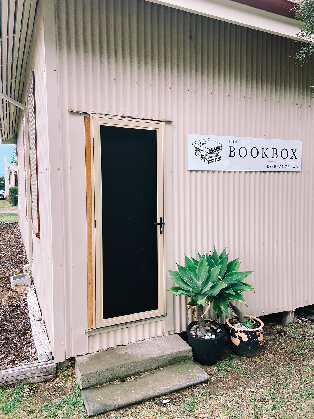 Book Box Esperance building exterior