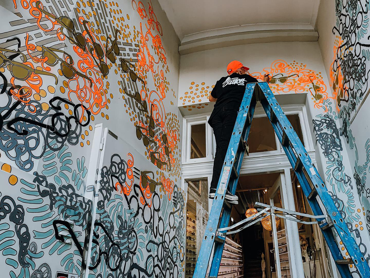 Meet The Artist: Sarsby Martin